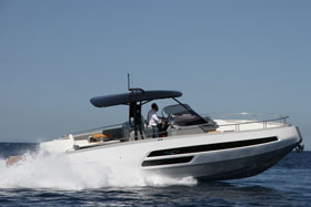 Invictus 370 GT